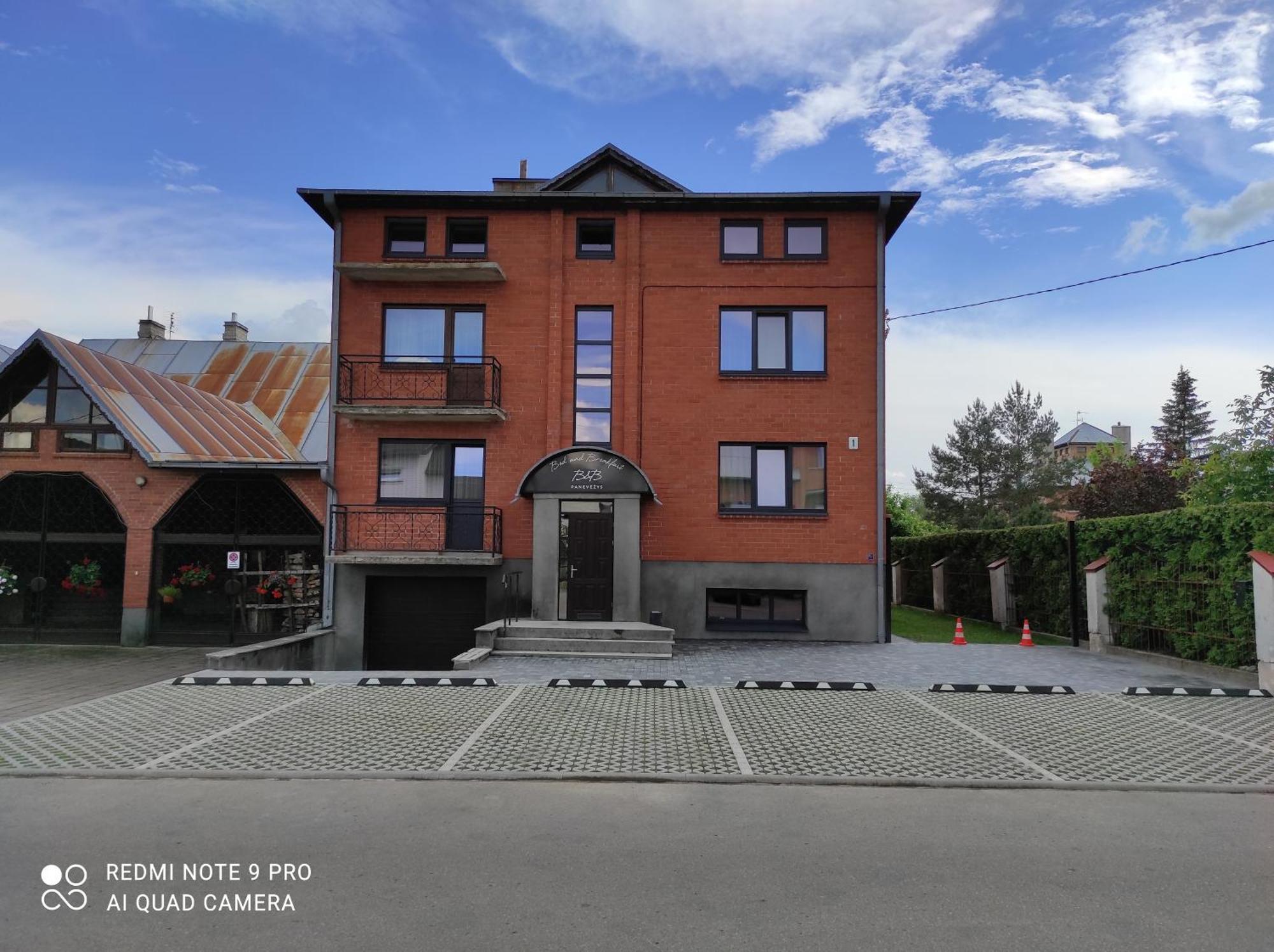 B&B Panevėžys Kültér fotó